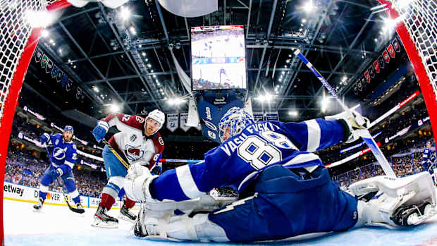 Avalanche forward Artturi Lehkonen